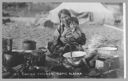 1280px-Inuit_cocking_place_1916
