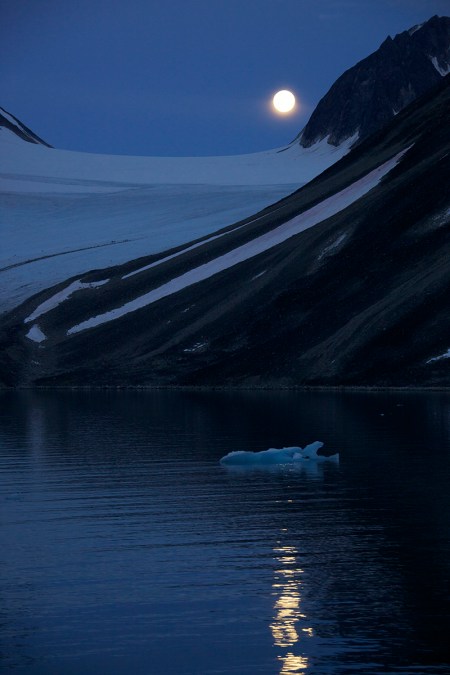 1 Arctic moon rise